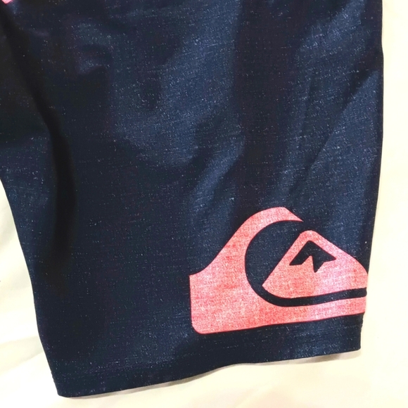 Quicksilver Board Shorts 34 Pocket and Hook & Loop Fly Surf Beach - Picture 7 of 12